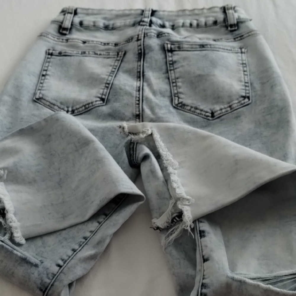 American Bazi Light Wash Distressed Jeans